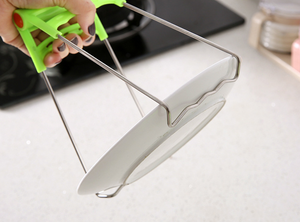 Re-Kitch.™  Two-piece kitchen anti-scalding clip